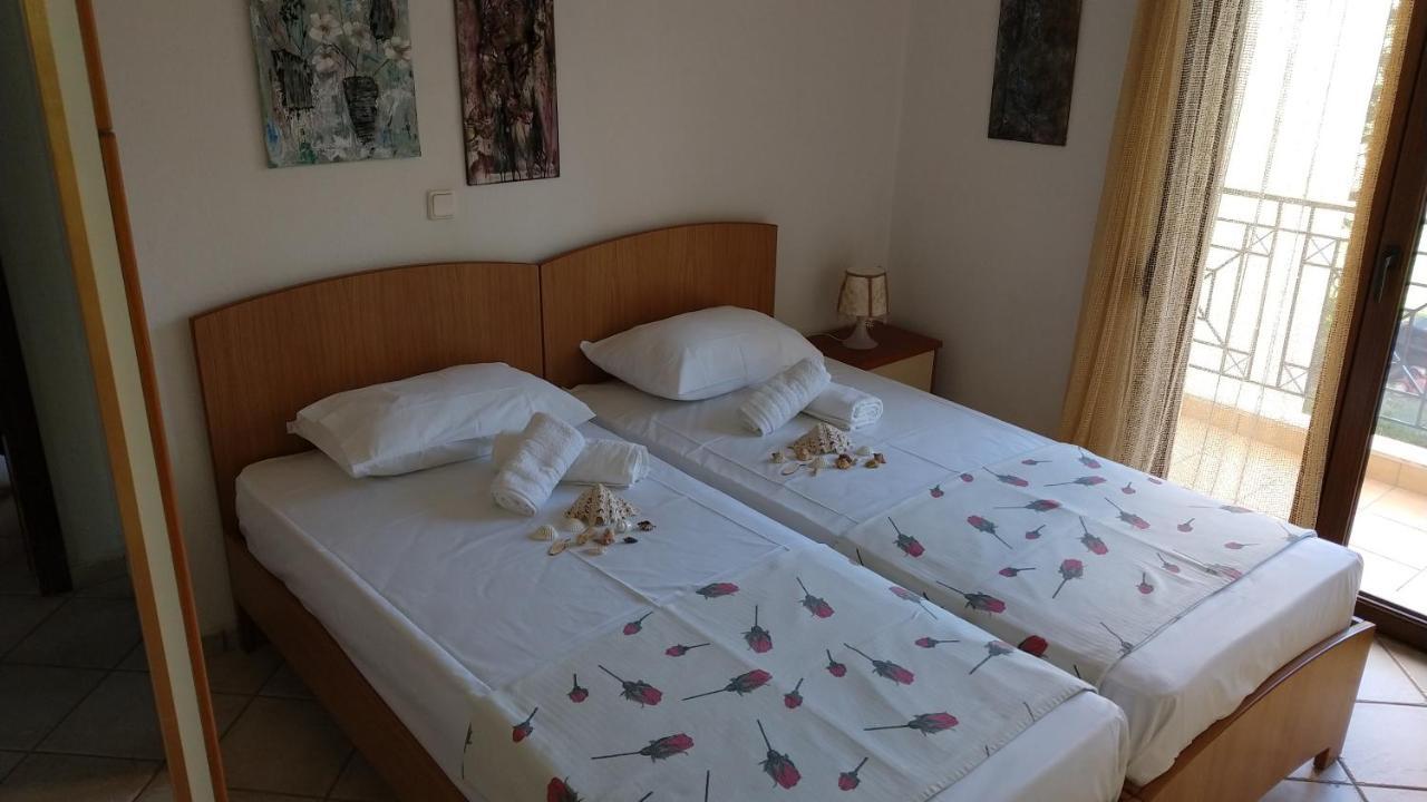 Natalia'S Apartments Nikiti  Zewnętrze zdjęcie